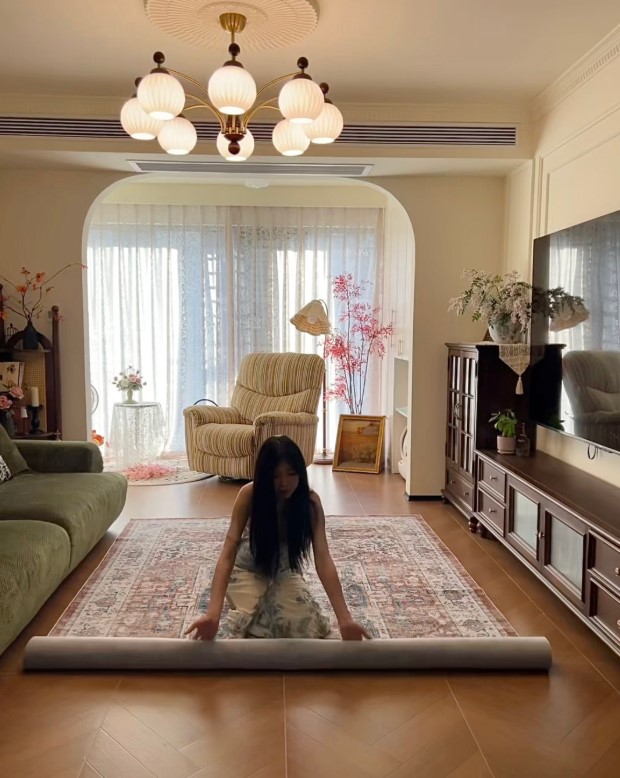 case study thảm phòng khách