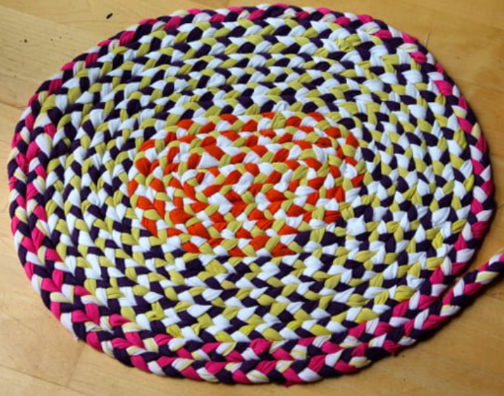 Thảm lau chân từ vải vụn