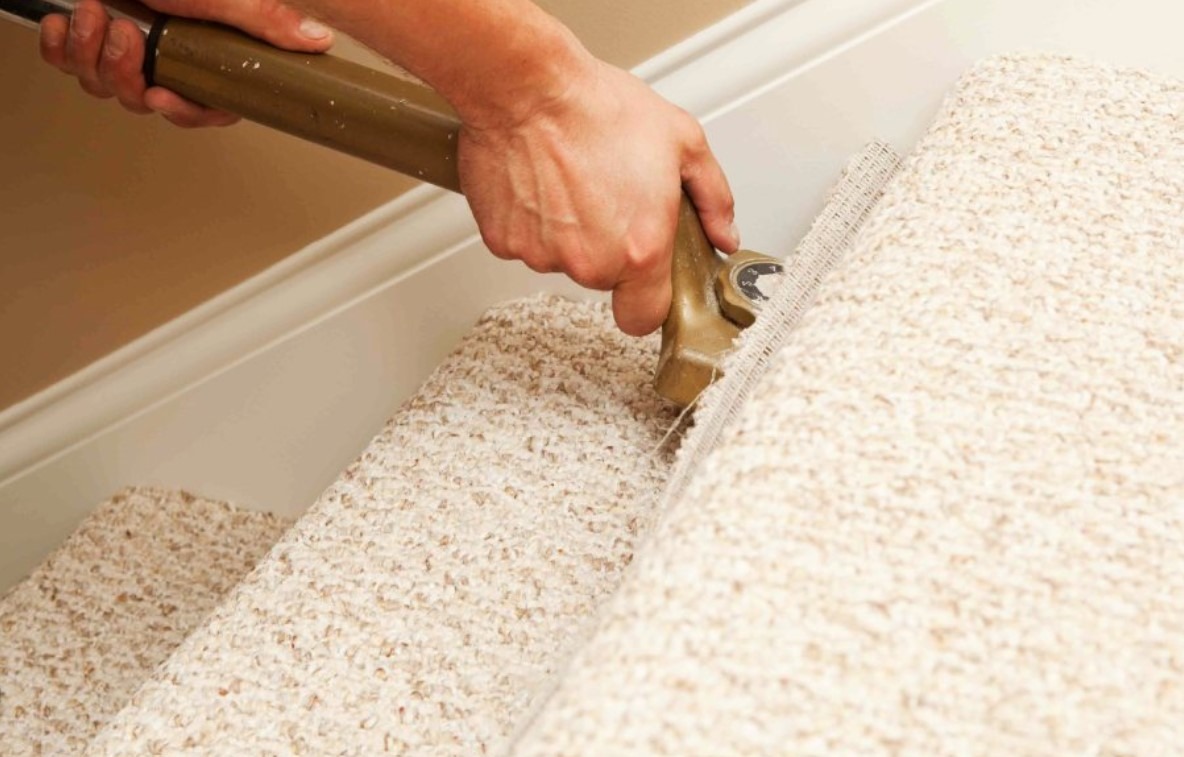 Kỹ thuật nối thảm cuộn giúp thảm trải sàn mịn màng, không lộ vết.
