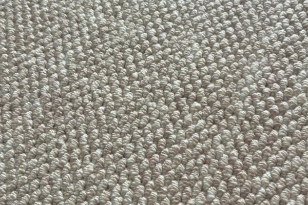 so s&aacute;nh thảm nội địa Việt Nam v&agrave; thảm nhập khẩu