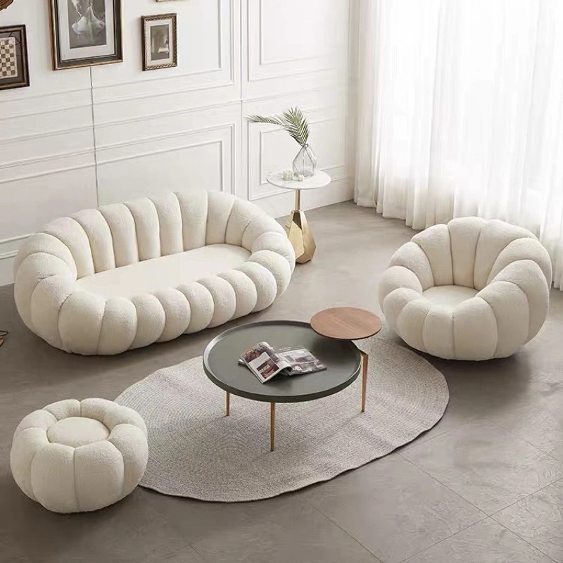 Để đảm bảo k&iacute;ch thước thảm ti&ecirc;u chuẩn vừa vặn, bạn cần ch&uacute; &yacute; đo diện t&iacute;ch thực tế, chọn thảm theo tỷ lệ ph&ograve;ng v&agrave; kiểm tra phối cảnh