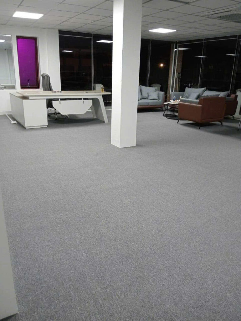 thảm văn phòng màu gì