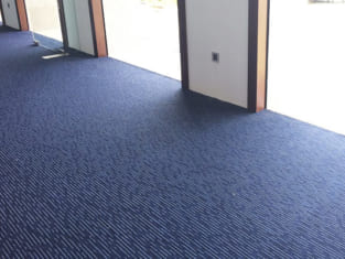 Thảm Crest Dubai UAE