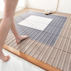Thảm Nhà Tắm Chống Trượt: An Toàn & Bảo Vệ Cả Gia Đình
