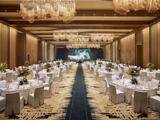 Thảm phòng tiệc khách sạn: Tiêu chí chọn hoa văn, độ bền và chống cháy
