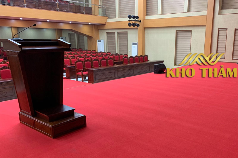Thảm hội trường màu đỏ