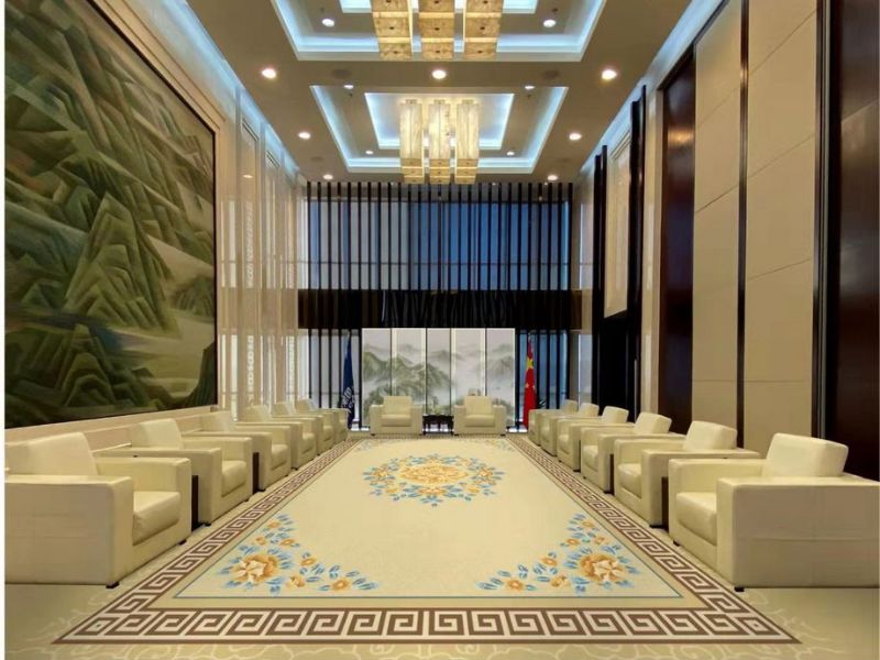 Không nên lựa chọn thảm trải sàn phòng khánh tiết dựa riêng trên hình ảnh catalogue mà cần được kiểm tra song song với thiết kế