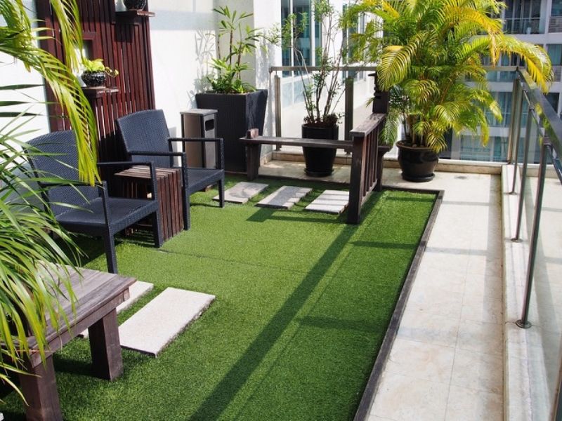 Thảm trang trí ban công là dòng sản phẩm dùng để trải sàn ngoài trời, có khả năng thoát nước tốt và chịu được điều kiện thời tiết khắc nghiệt