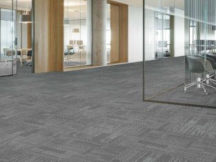Review Thảm Gạch Họa Tiết Sọc Tạo Hiệu Ứng Không Gian