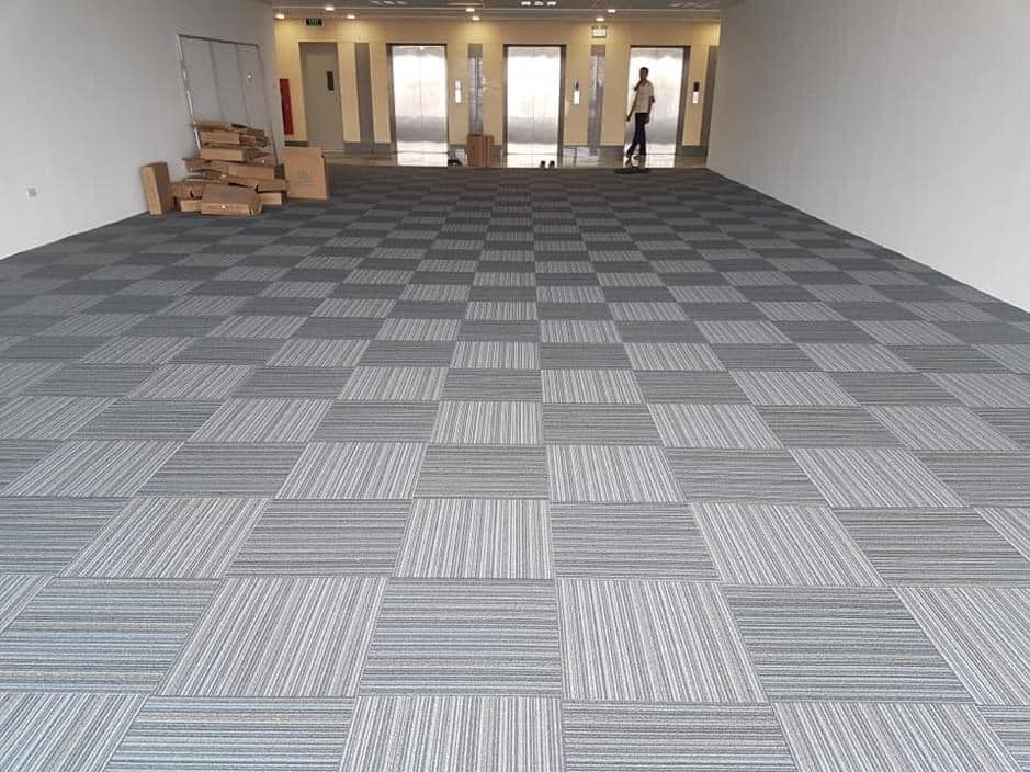 Interface Crafted Connections™ – Vị trí thứ hai trong top 10 mẫu thảm văn phòng mới nhất 2026